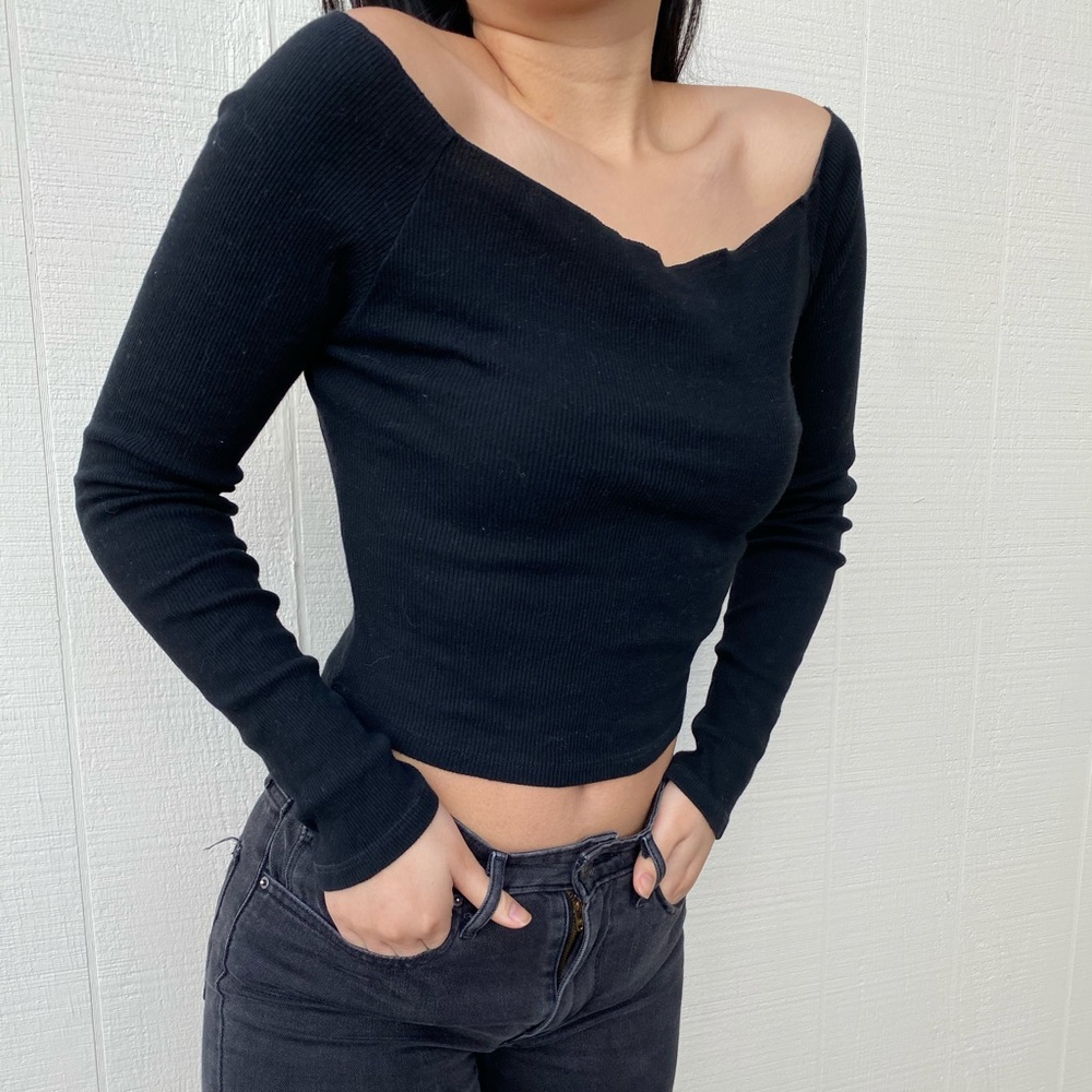 Brandy Melville Off the Shoulder Black Long Sleeve